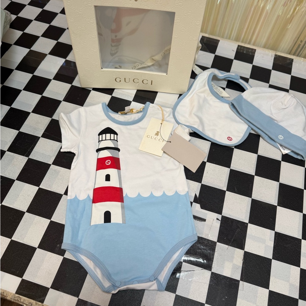 Gucci Baby Lighthouse One-Piece Bodysuit in Light Blue & White gift set 6/9m